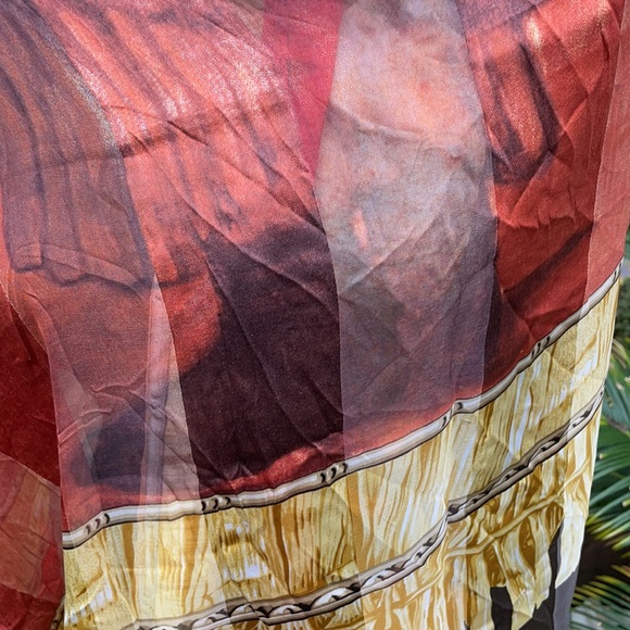 Gianfranco Ferre silk scarf oblong shape, huge - Picture 8 of 8